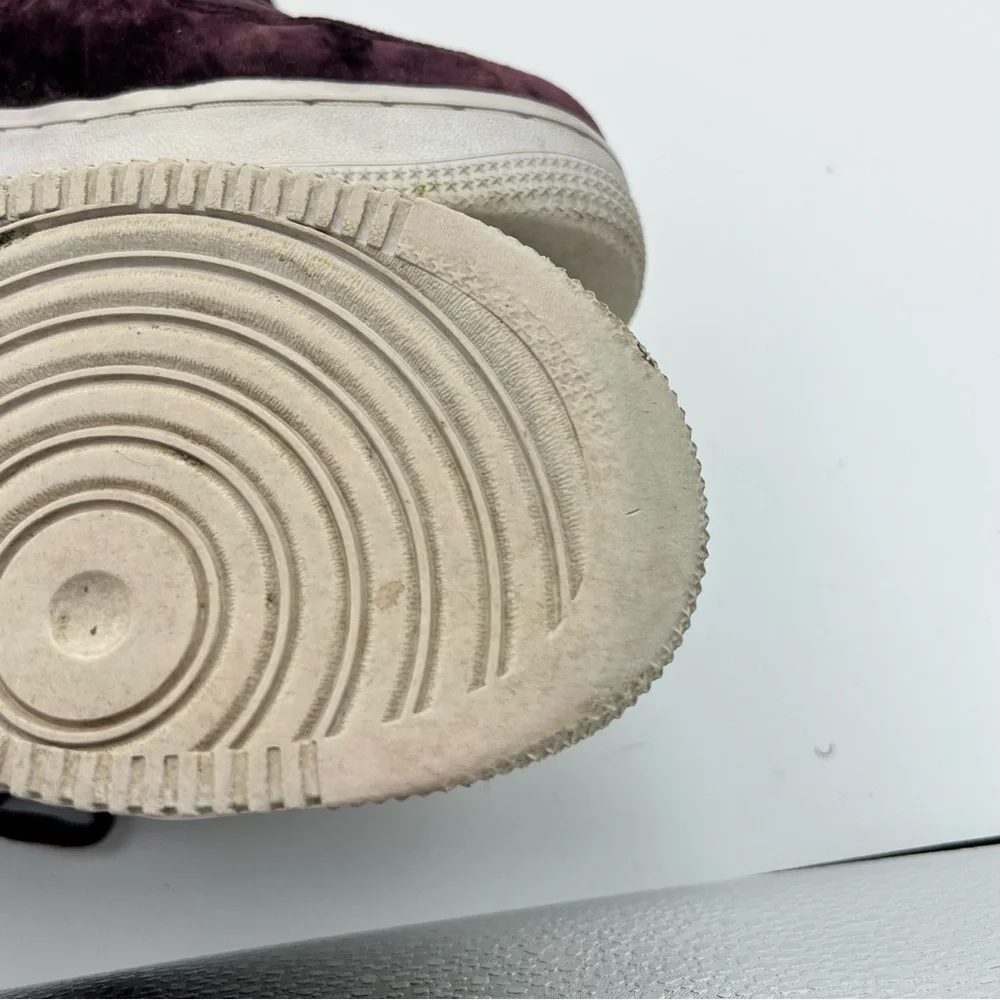 Nike Air Force 1 Low Drapes the Air in Plush Velvet Sneakers Womens Size 7